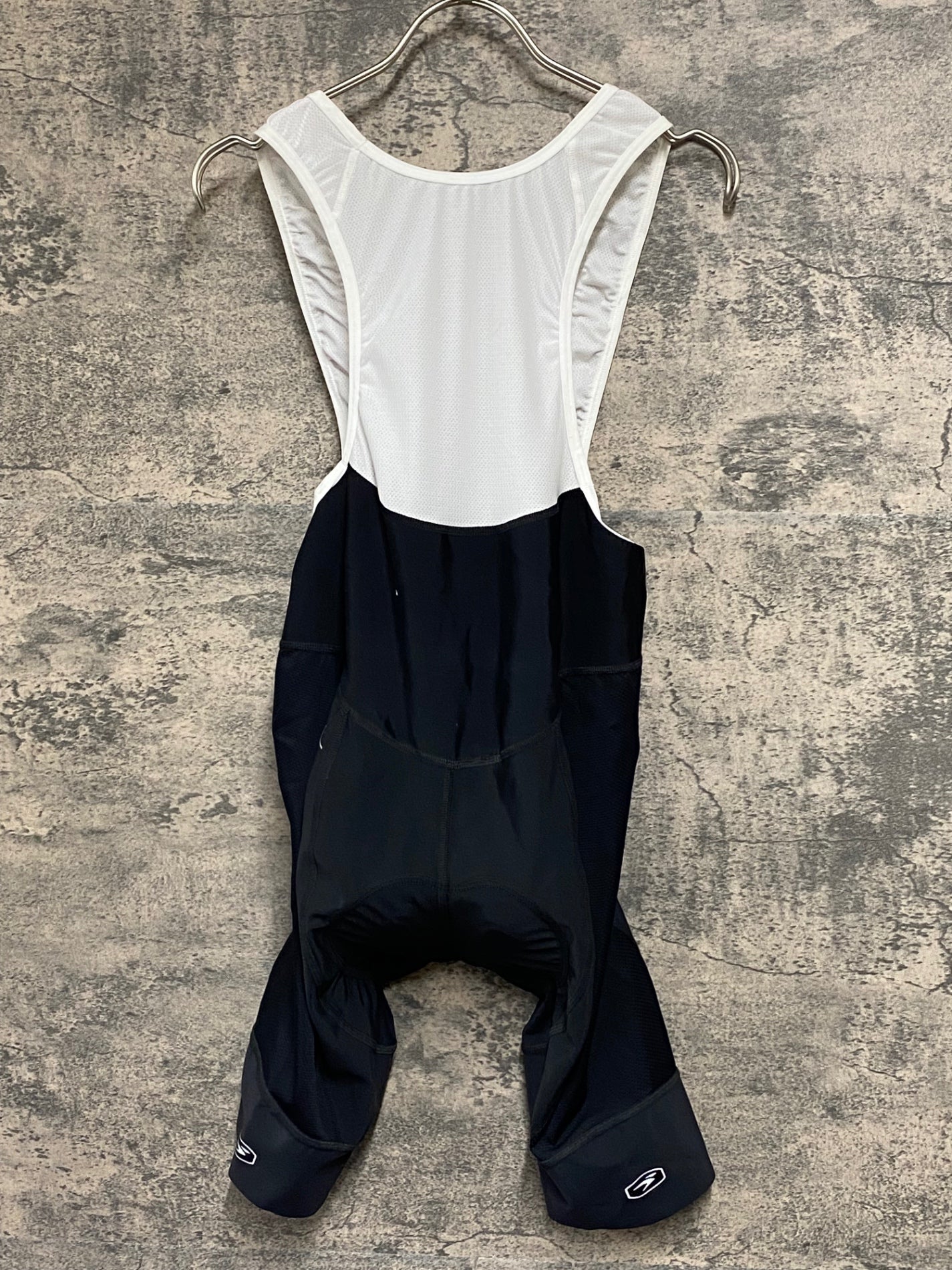 JV668 スゴイ SUGOi ビブショーツ 黒 XL – BICI AMORE ONLINE STORE