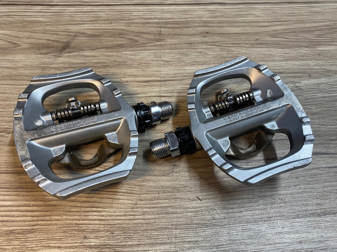 JO035 シマノ SHIMANO PD-A530 ビンディングペダル 片面フラット シルバー SPD