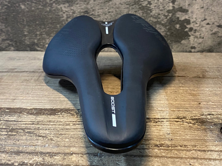 JP527 セライタリア SELLE ITALIA NOVUS BOOST EVO TM スーパーフロー サドル 黒 145㎜ MANGANESE レール