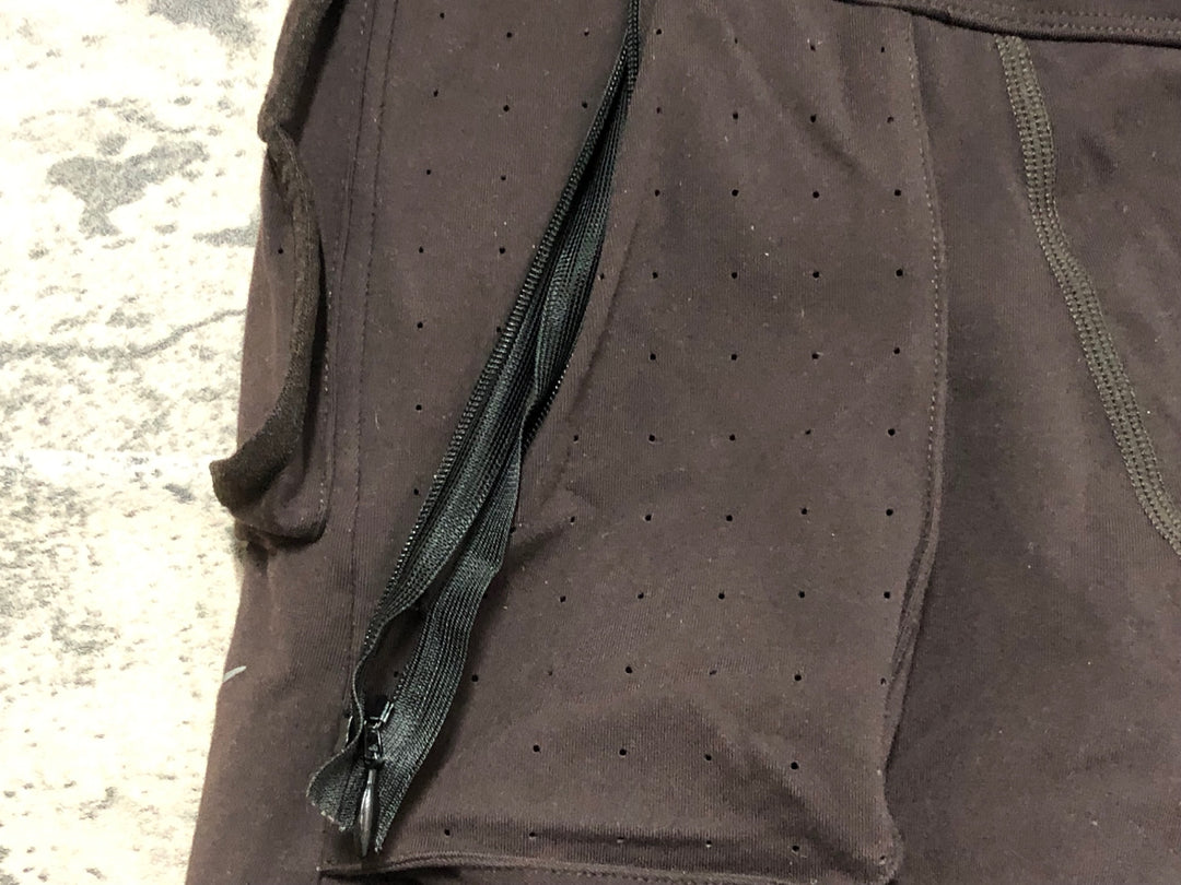 JV852 ナイキ Nike GYAKUSOU ショートパンツ ブラウン L ※ファスナー破損のためジャンク