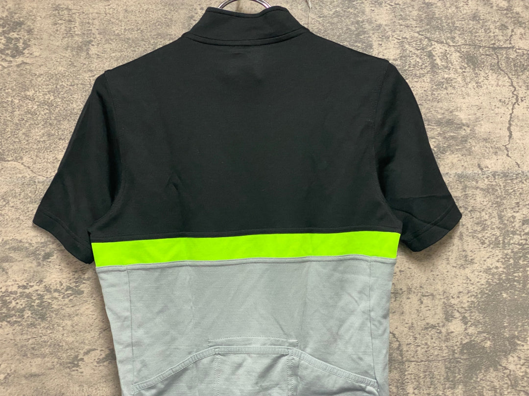 JV230 ラファ Rapha CLUB JERSEY 半袖 サイクルジャージ 黒 グレー S