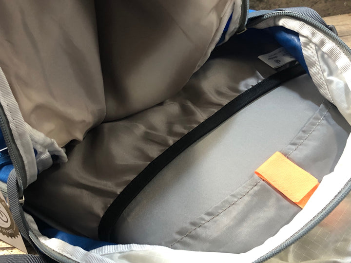 JY408 ドイター deuter bike one 20 バックパック 青 ※汚れ