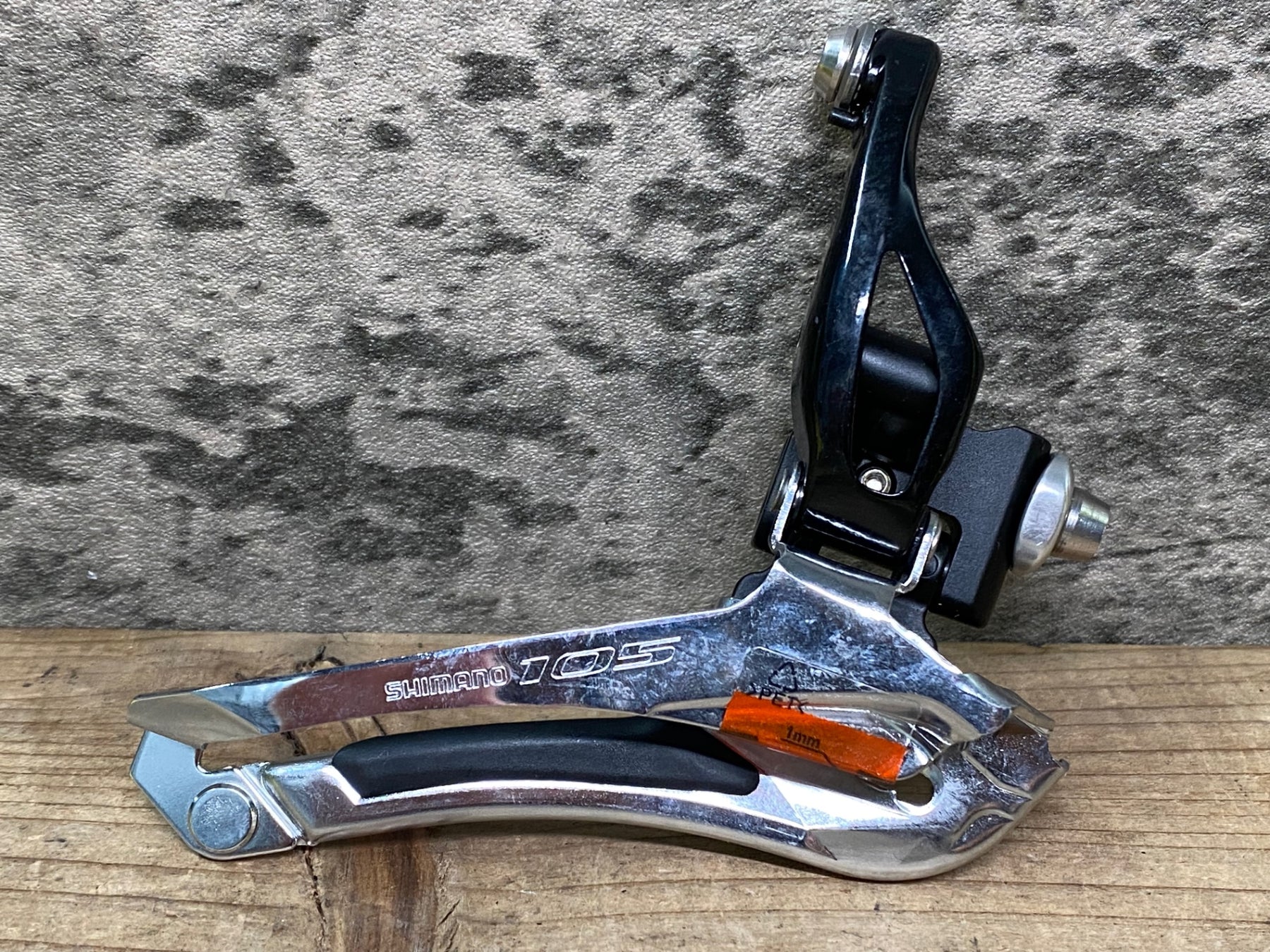 【シゲ】 JA115 シマノ SHIMANO 105 FD-5800 直付 フロントディレイラー 直付