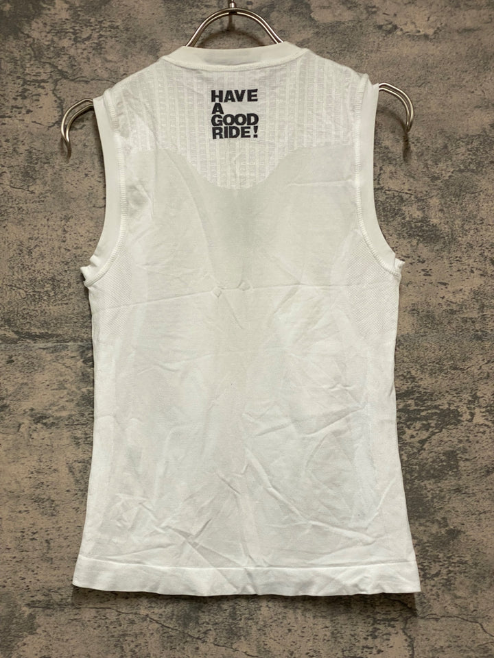 KC808 アソス assos NS skinFoil hot summer 3/7 ノースリーブ ベースレイヤー 白 S/M