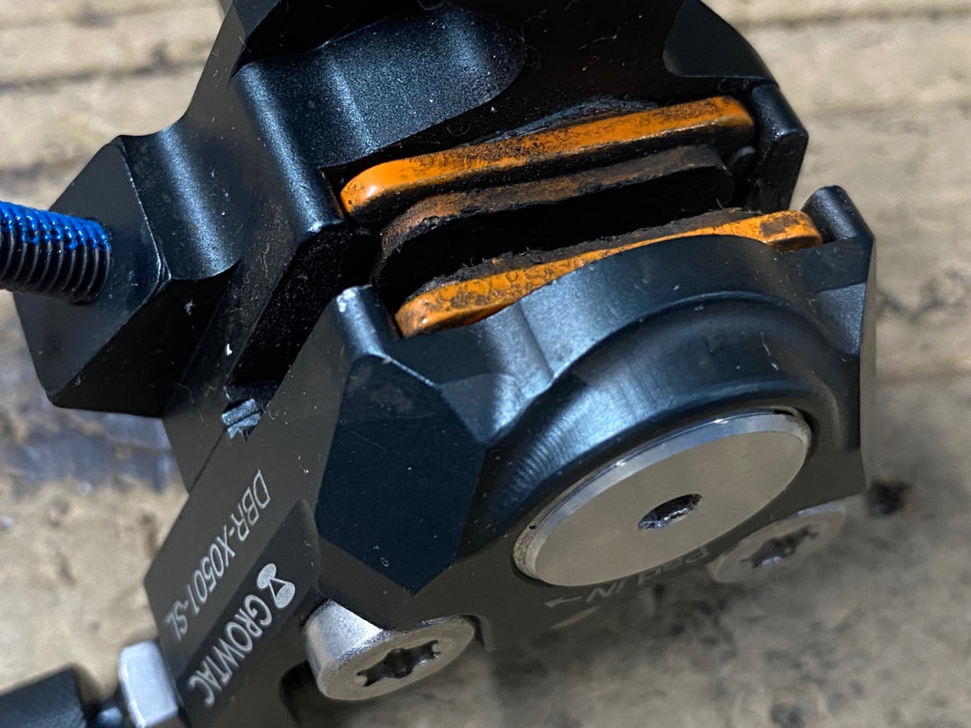 KQ599 グロータック GROWTAC EQUAL DBR-X0501-SL ディスクブレーキキャリパー フラットマウント 前後セット