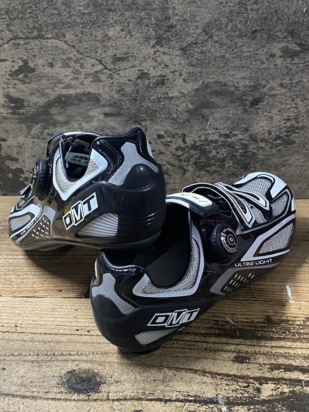 KI832 DMT ウルトラライト ビンディングシューズ 白黒 EU44.5 ※樹脂劣化 内部べたつき