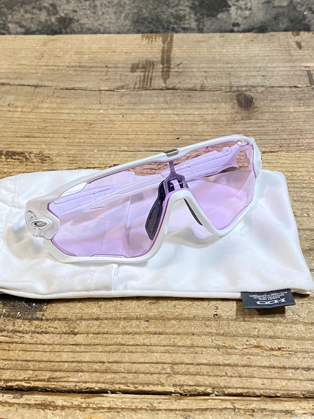 KE371 オークリー OAKLEY ジョウブレイカー JAW BREAKER アイウェア サングラス 白 ※レンズ等傷み