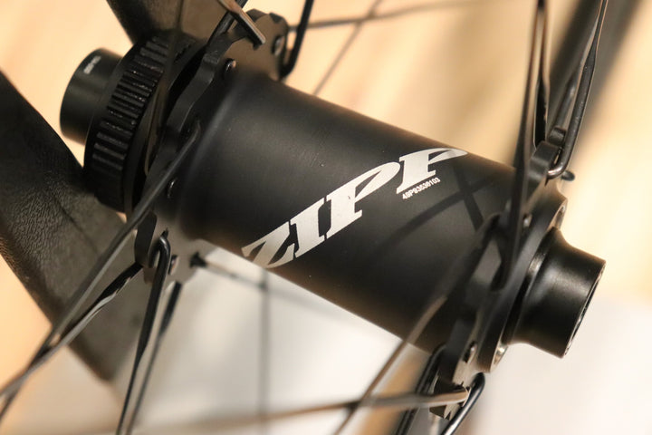 ジップ ZIPP 202 303 NSW DISC カーボン チューブレスレディ ホイールセット シマノ11/12S 21C 【仙台店】