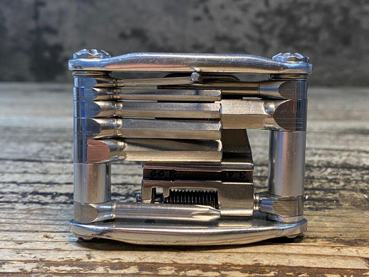 JM174 レザイン LEZYNE STAINLESS 12TOOL マルチツール シルバー