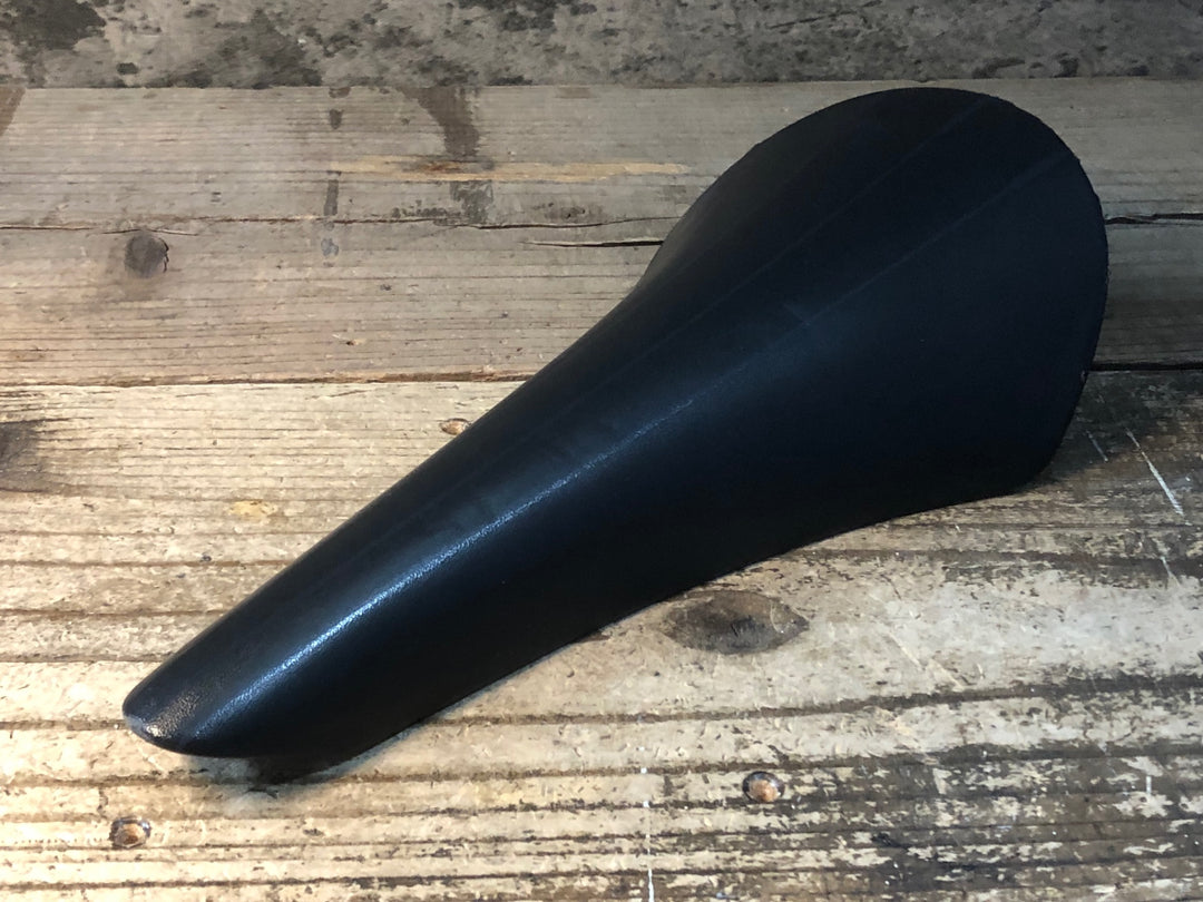 JS829 フィジーク Fizik VOLTA R1 サドル カーボンレール 端部ガリ