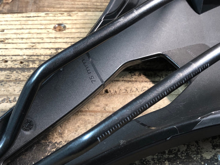 JN133 フィジーク fizik TEMPO ARGO R3 サドル 黒 150mm kiumレール