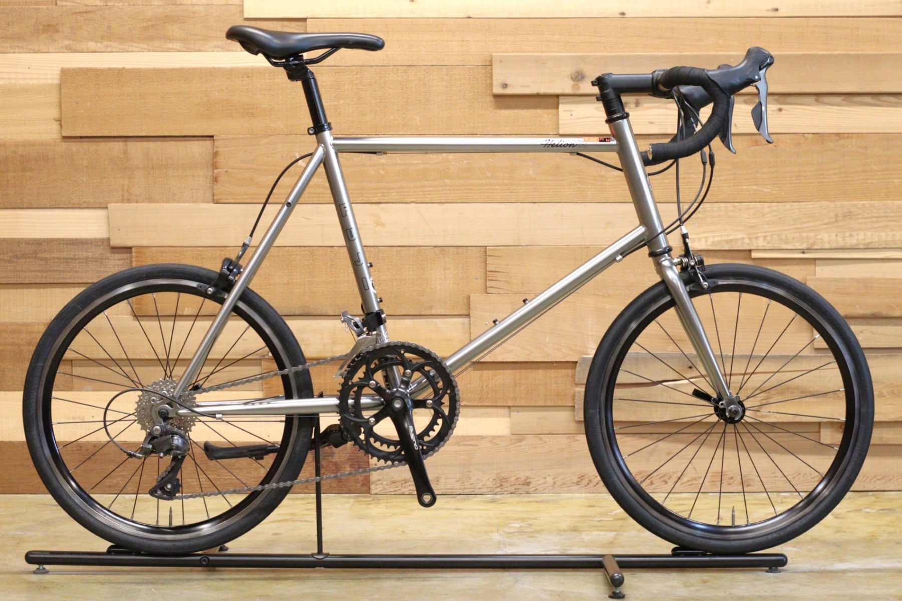 フジ FUJI ヘリオン HELION R 2018 50サイズ シマノ クラリス R2000