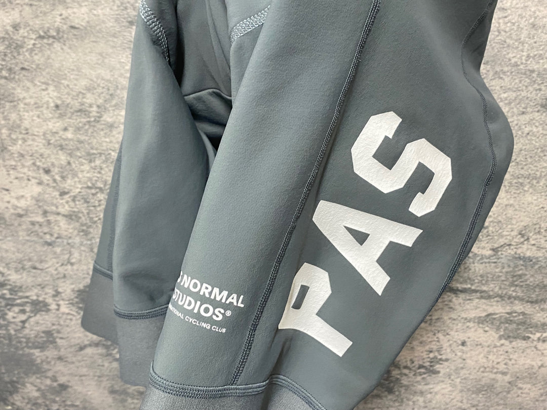 KB877 パスノーマルスタジオ PAS NORMAL STUDIOS Mechanism Thermal Bib Shorts ビブショーツ グレー M 裏起毛