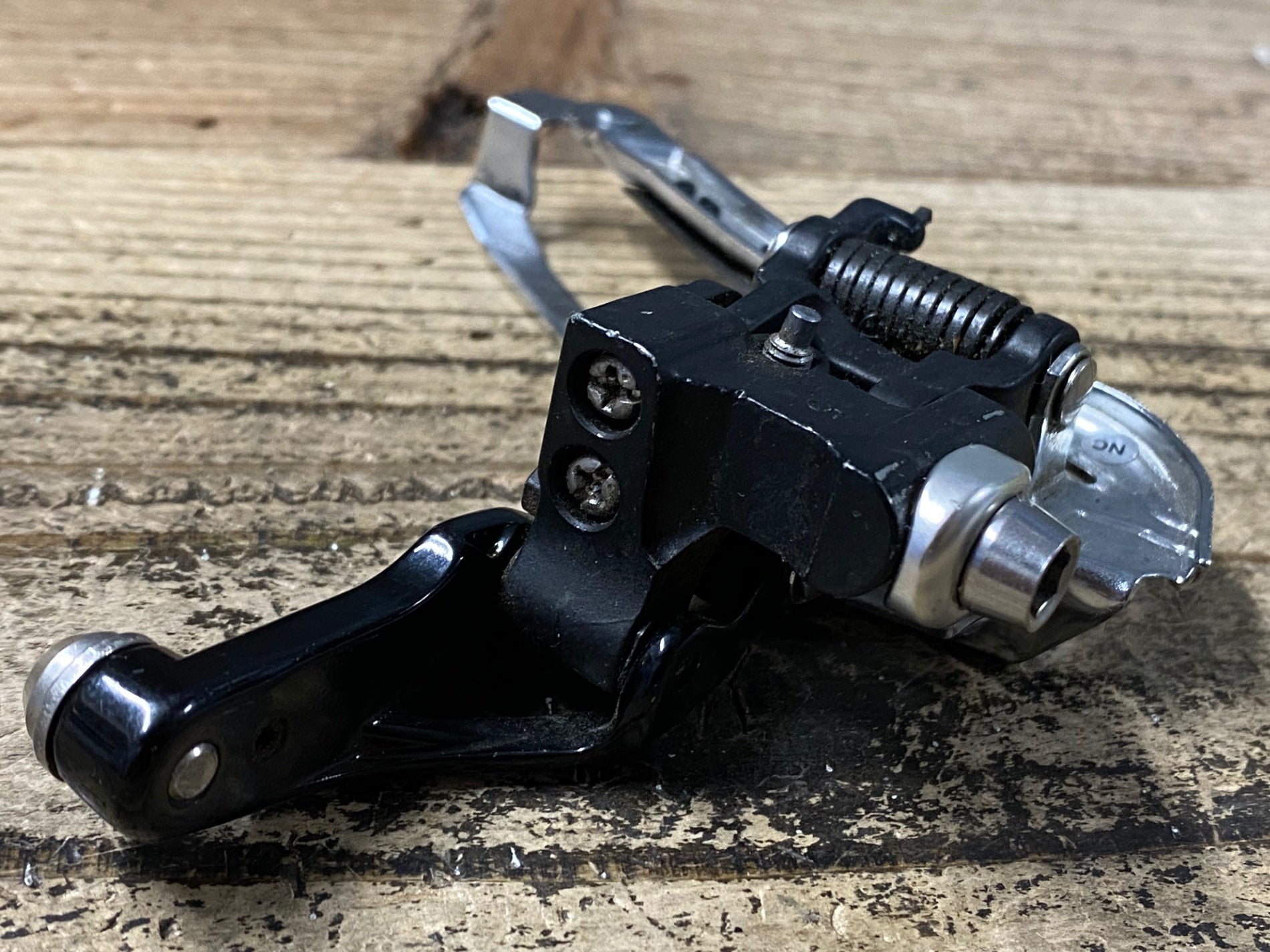 JA117 シマノ SHIMANO 105 FD-5800 直付 フロントディレイラー 2S