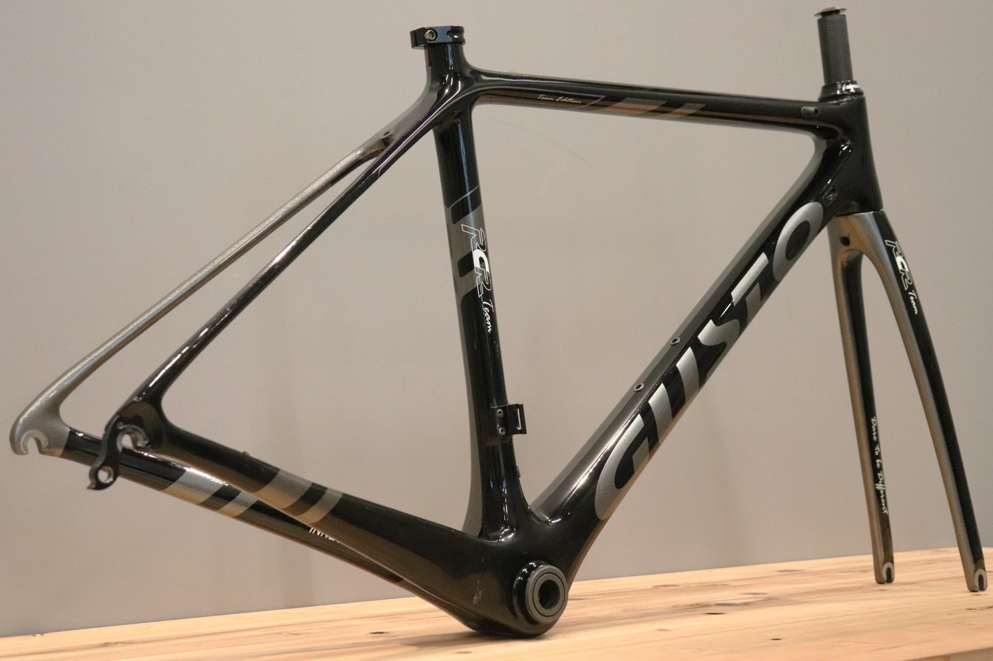 グスト GUSTO RCR チーム レジェンド TEAM LEGEND 2020モデル Lサイズ