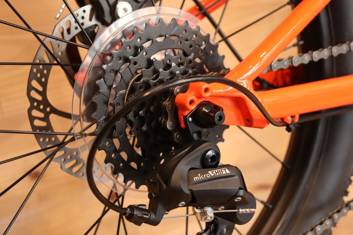 幅広な2.6インチ幅タイヤ装着！】 キャノンデール CANNONDALE キッズ