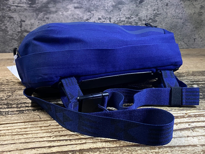 JP750 ラファ Rapha EXPLORE BAR BAG ハンドルバーバッグ 紺