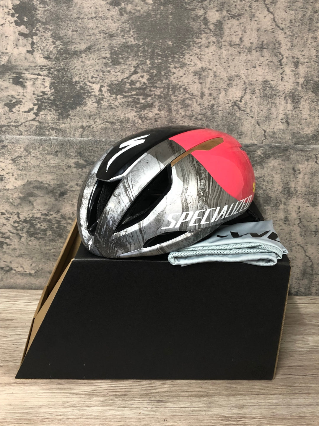 JY350 スペシャライズド SPECIALIZED S-WORKS EVADE 3 ヘルメット 2024 M 55-59cm 未使用 2024/04製造