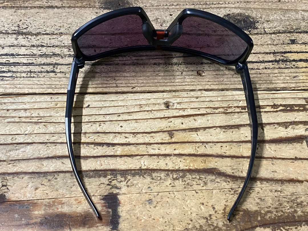 KB202 オークリー OAKLEY スートロ SUTRO アイウェア サングラス PRIZMレンズ 黒 ※レンズ小傷