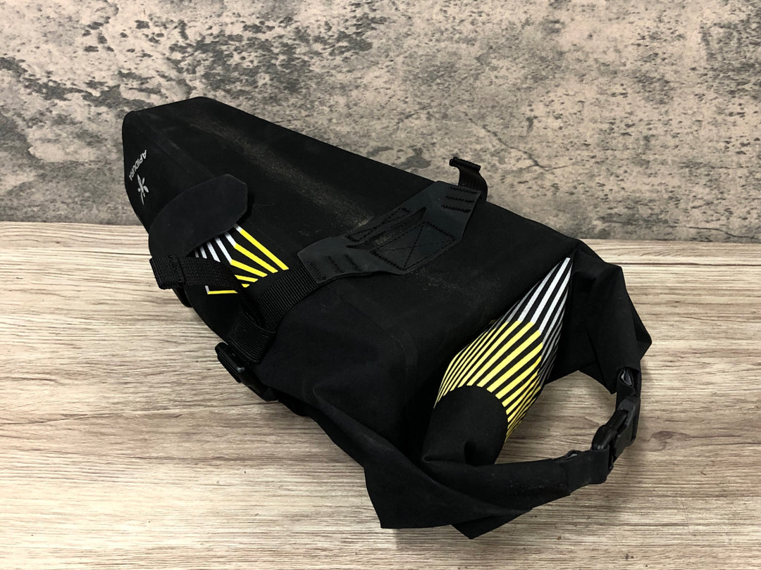 JY342 アピデュラ APIDURA サドルバッグ グレー