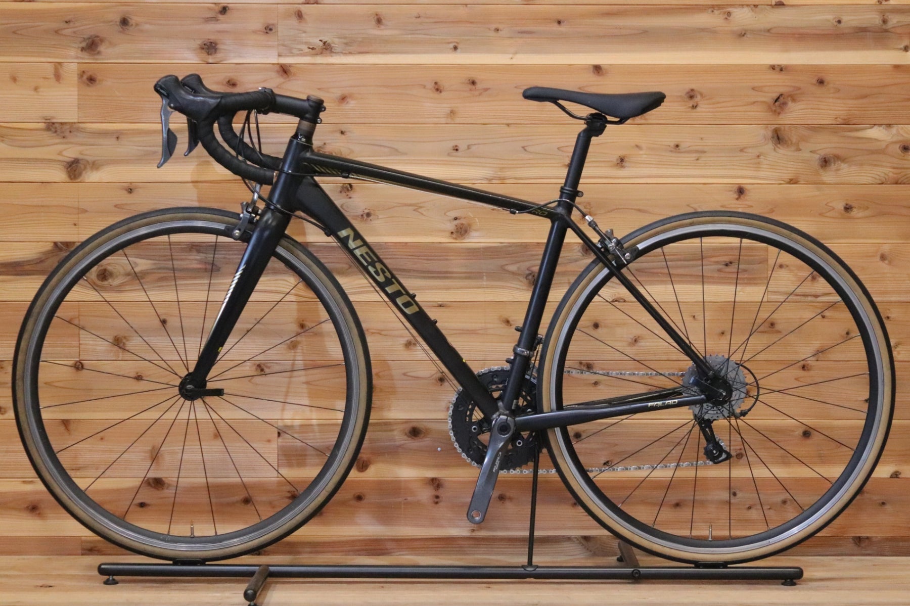 【都内手渡し】NESTO FALAD PRO 2022年 CLARIS 465 ネスト NESTO ファラド FALAD PRO 465サイズ シマノ クラリス R2000 8S