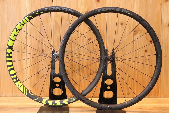 トーケン TOKEN ROUBX G33 カーボン チューブレスレディ ホイールセット シマノ 11S/12S 【芦屋店】