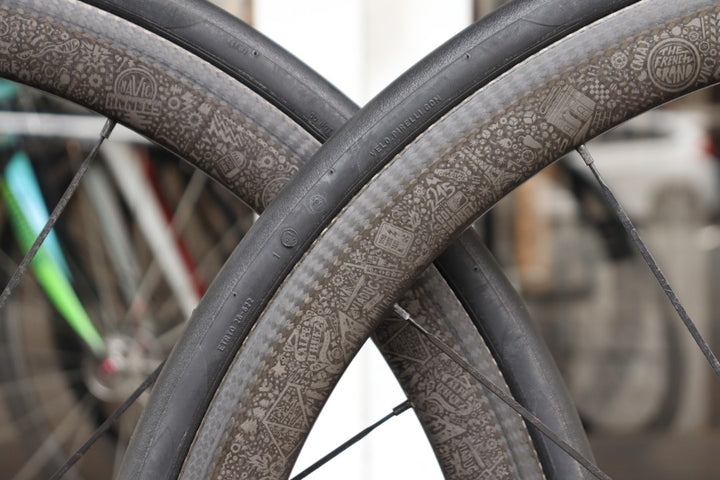 マヴィック MAVIC コスミック プロ カーボン COSMIC PRO CARBON UST カーボン チューブレスレディ ホイールセット シマノ 11S/12S 19C 【横浜店】