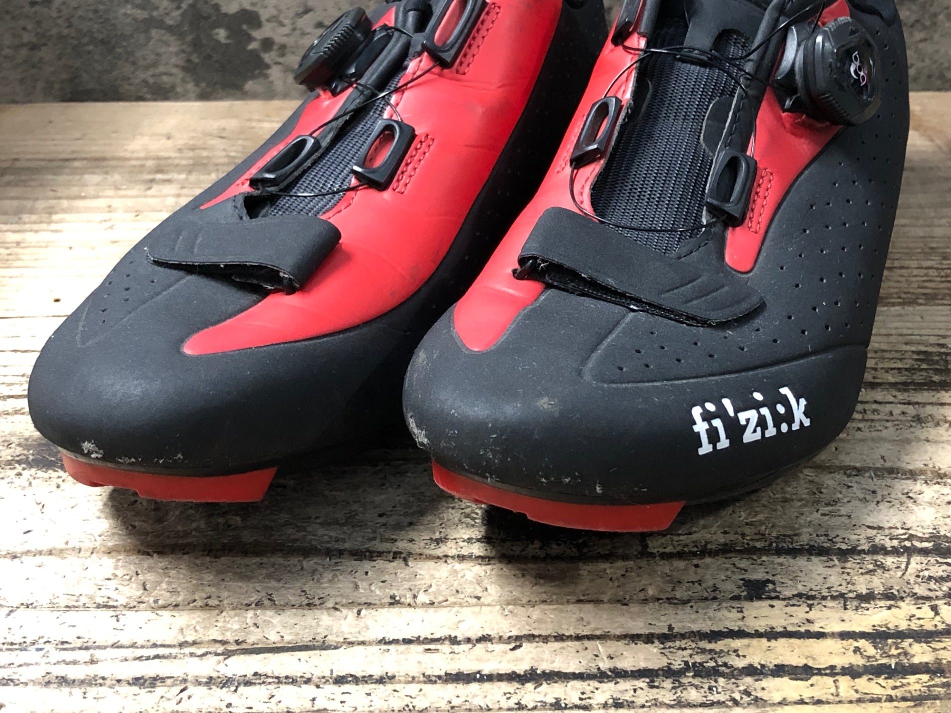 KC823 フィジーク fizik r5 road shoes ビンディングシューズ 3穴 BOA