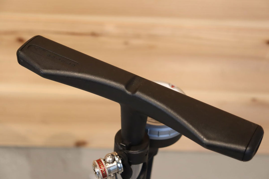 サーファス SERFAS FPD-200 デジタルメーターフロアポンプ 空気入れ ヒラメ横カム仕様 仏式対応 【千葉店】