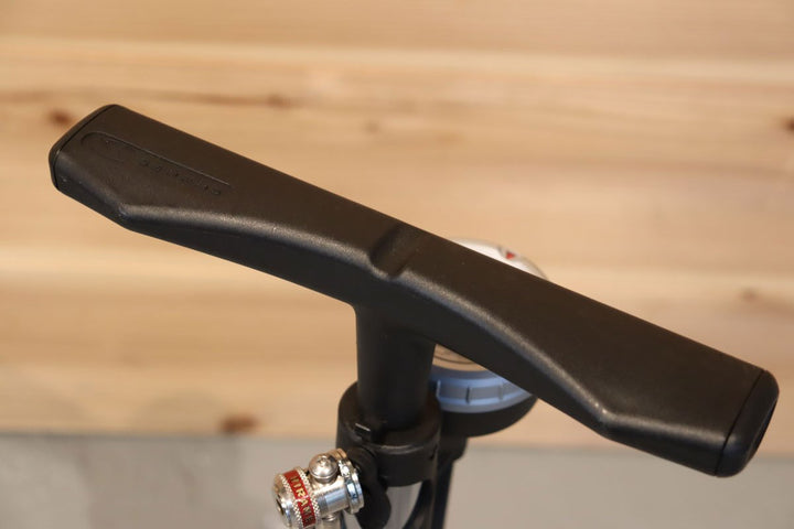 サーファス SERFAS FPD-200 デジタルメーターフロアポンプ 空気入れ ヒラメ横カム仕様 仏式対応 【千葉店】