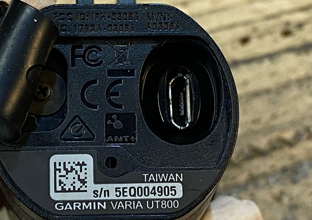 JN470 ガーミン GARMIN VARiA UT800 フロントライト 点灯確認済