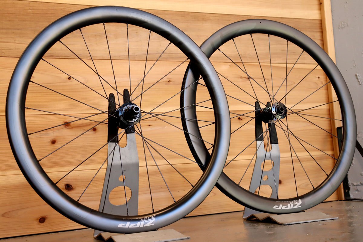 ジップ ZIPP 303S Disc フックレス カーボン クリンチャー