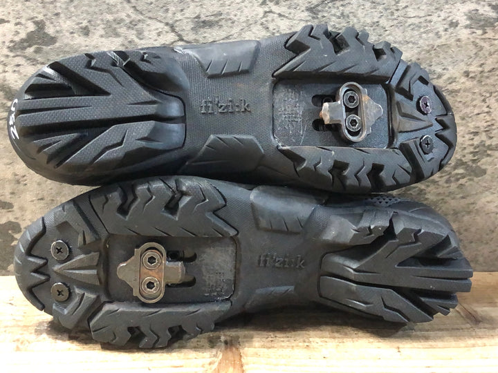 KG385 フィジーク FIZIK M6 MTB shoes ビンディングシューズ 黒 SPD EU39.5 ※ペン字あり