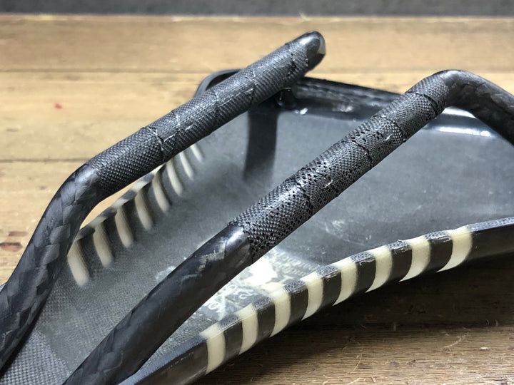 KN214 フィジーク FIZIK アリオネ ARIONE K:1 カーボンサドル 黒