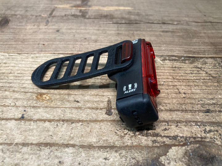 JM575 レザイン LEZYNE STRIP ALERT 300 PRO リアライト 点灯確認済