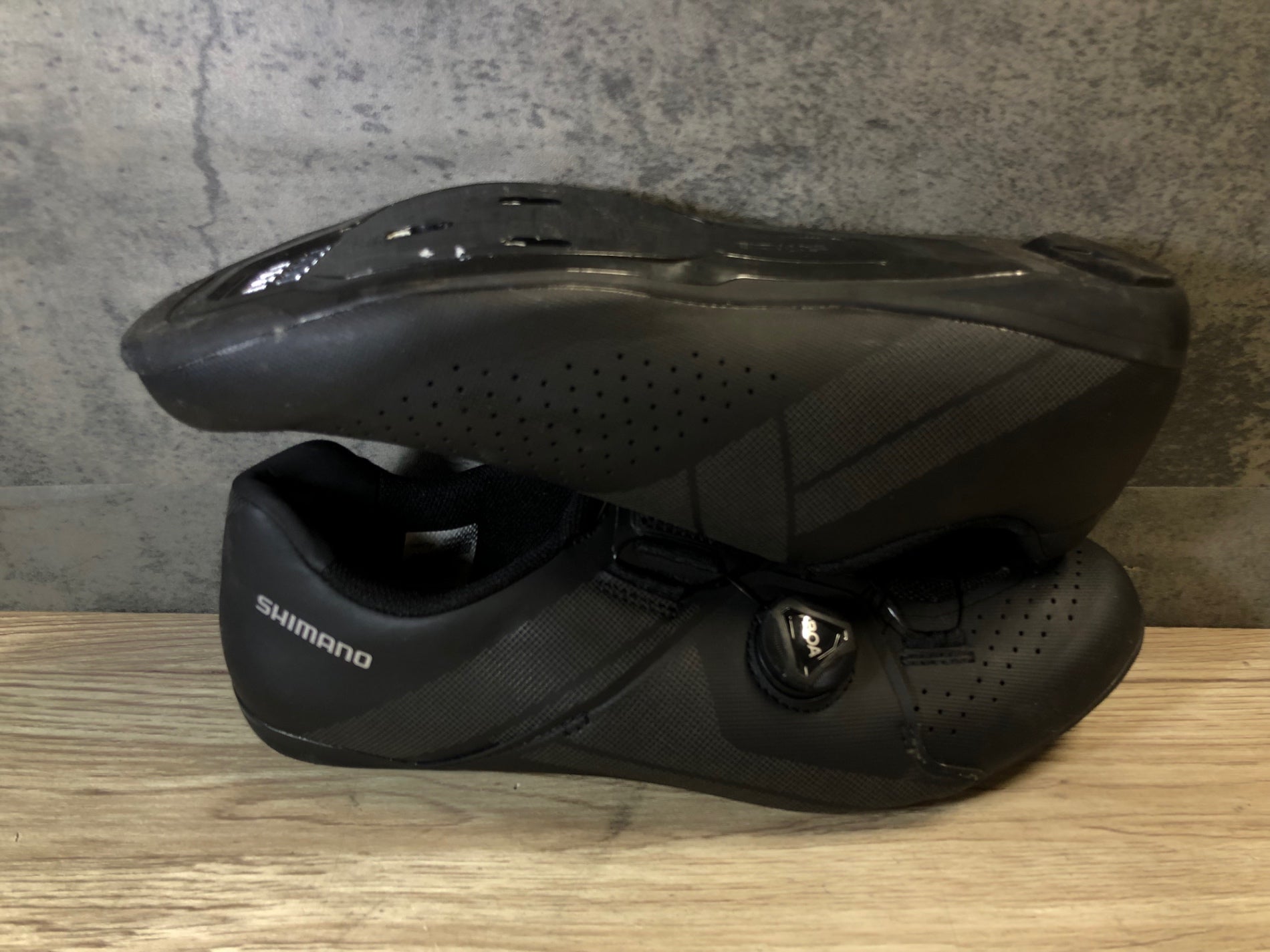 JP514 シマノ SHIMANO SH-RC300M ビンディングシューズ SPD-SL 黒 EU44