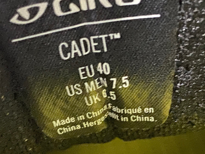 KB673 ジロ GIRO CADET ビンディングシューズ EU40 2穴/3穴両用 白