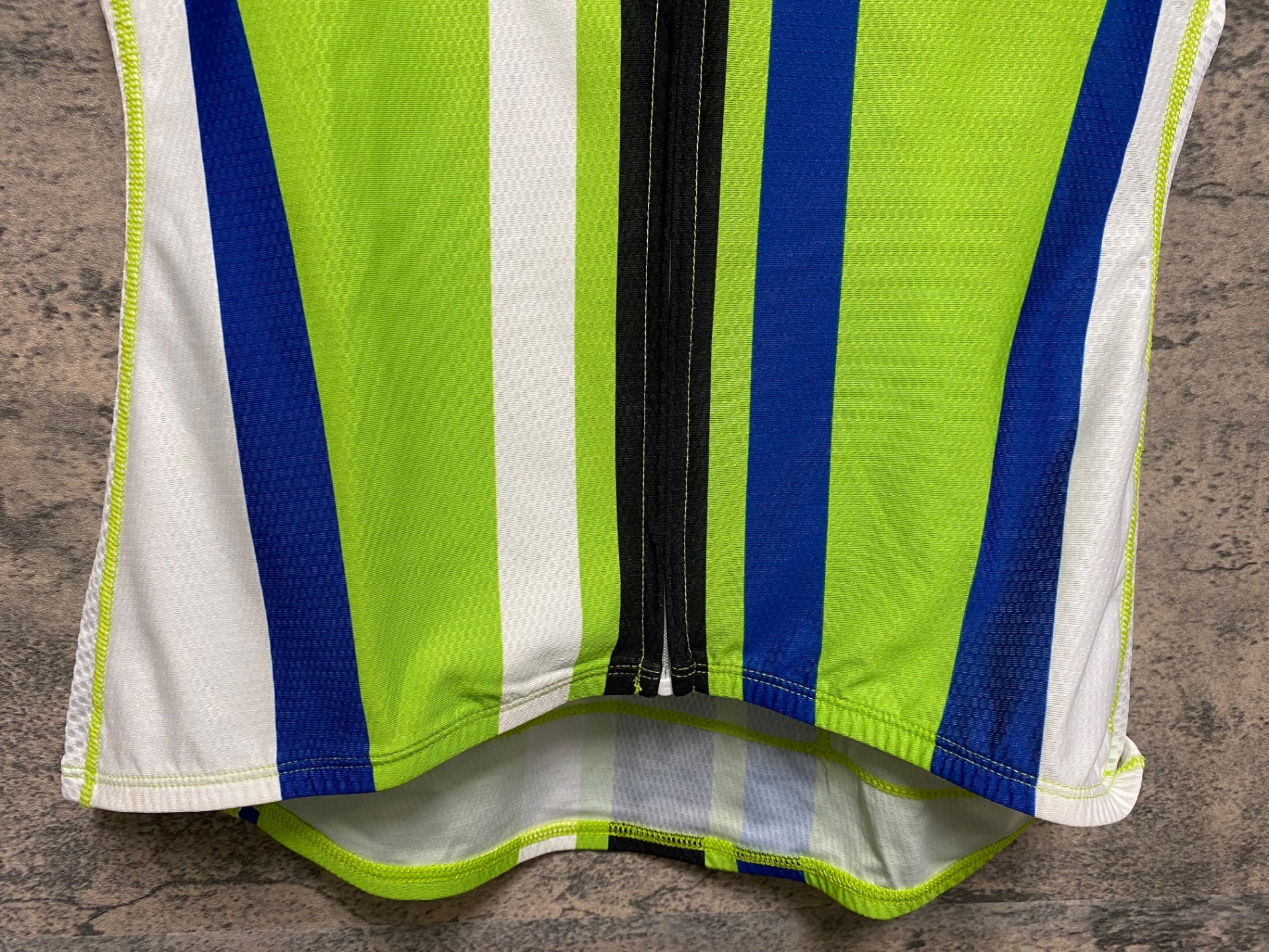 JS449 スゴイ SUGOI 半袖 サイクルジャージ 黒 緑 S/P CANNONDALE