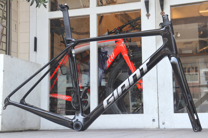 ジャイアント GIANT TCR ADVANCED PRO 2025モデル Mサイズ カーボン ロードバイク フレームセット 【横浜店】