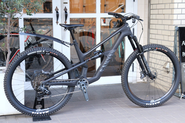 キャニオン CANYON スペクトラル SPECTRAL CF 8 2025モデル Lサイズ スラム GX EAGLE AXS 12S カーボン マウンテンバイク 【横浜店】