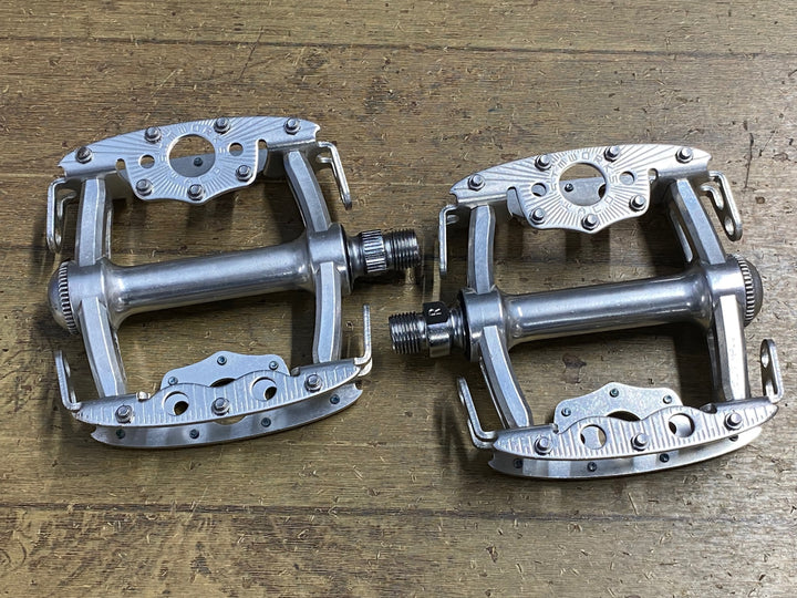 JO835 シムワークス SIMWORKS Taco Pedal フラットペダル シルバー サイドプレート付属