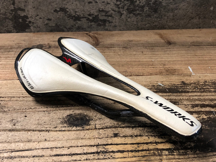 KH209 スペシャライズド SPECIALIZED エスワークス S-WORKS トゥーペ TOUPE サドル 白 143mm 座面割れ ジャンク