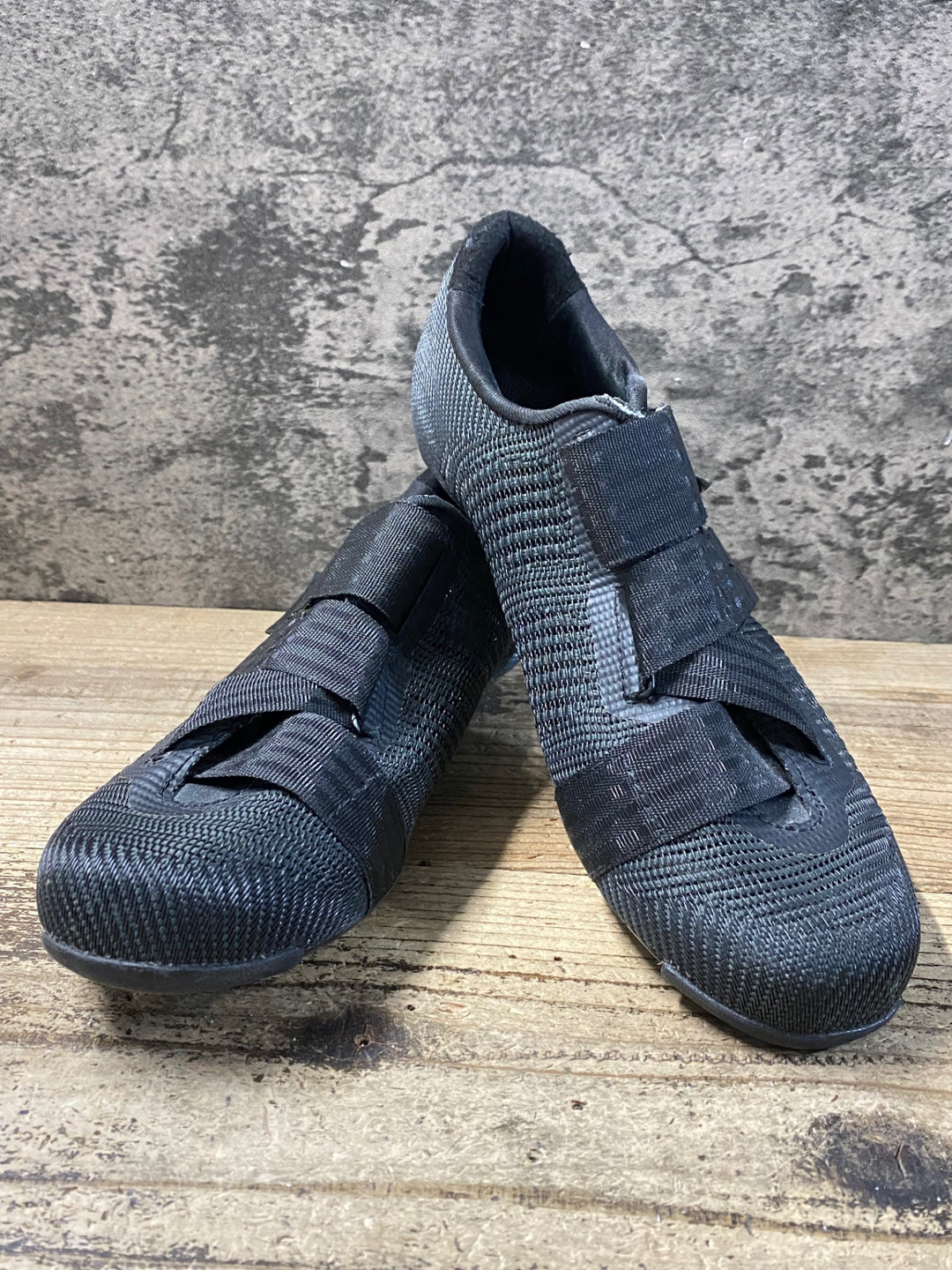 KA199 フィジーク fizik VENTO POWERSTRAP R2 AEROWEAVE ビンディングシューズ 3穴 黒 EU41 ※ガリ傷