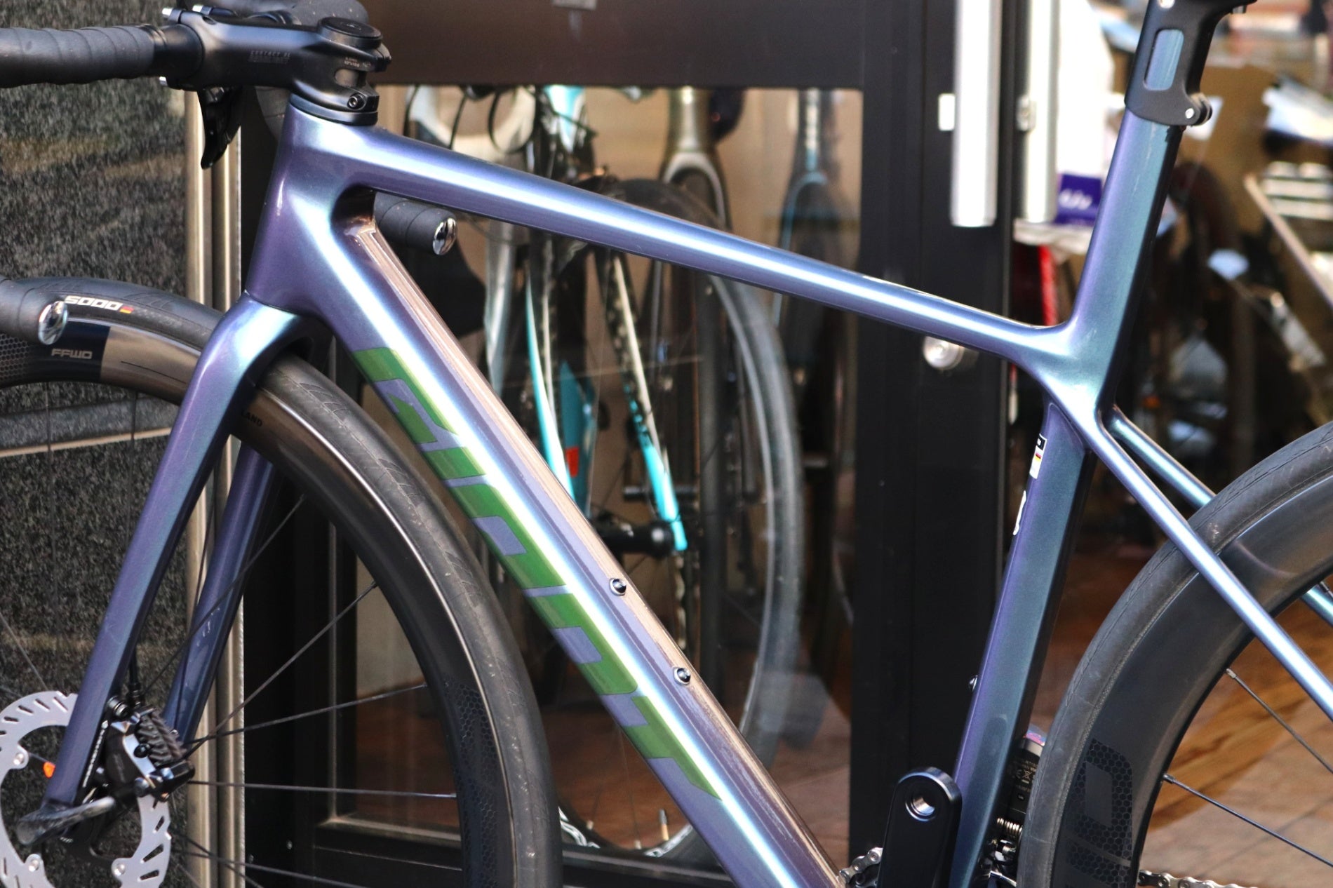 ジャイアント GIANT TCR Advanced SL 2025モデル XSサイズ シマノ 105