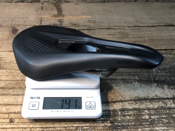 JU418 フィジーク fizik ヴェント VENTO ARGO R1 サドル 黒 カーボンレール 140mm
