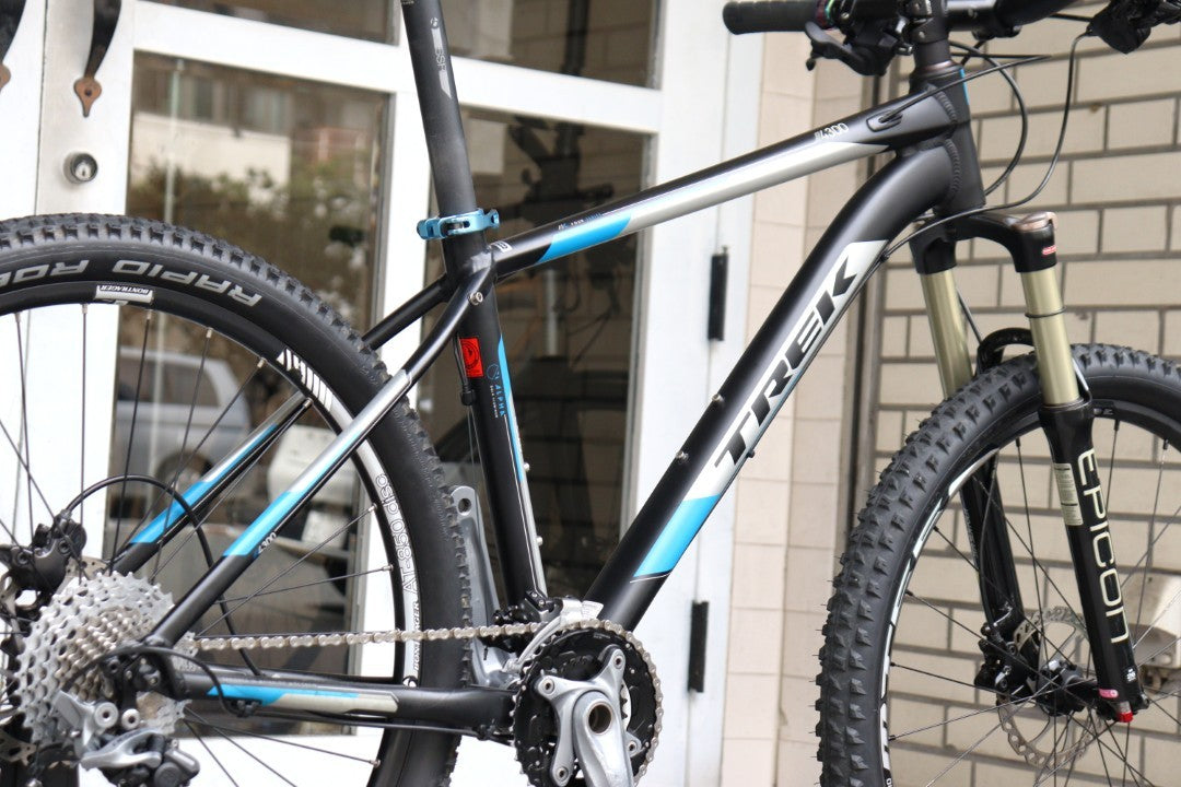 トレック TREK 4300 2013モデル 17.5サイズ シマノ デオーレ M615 MIX