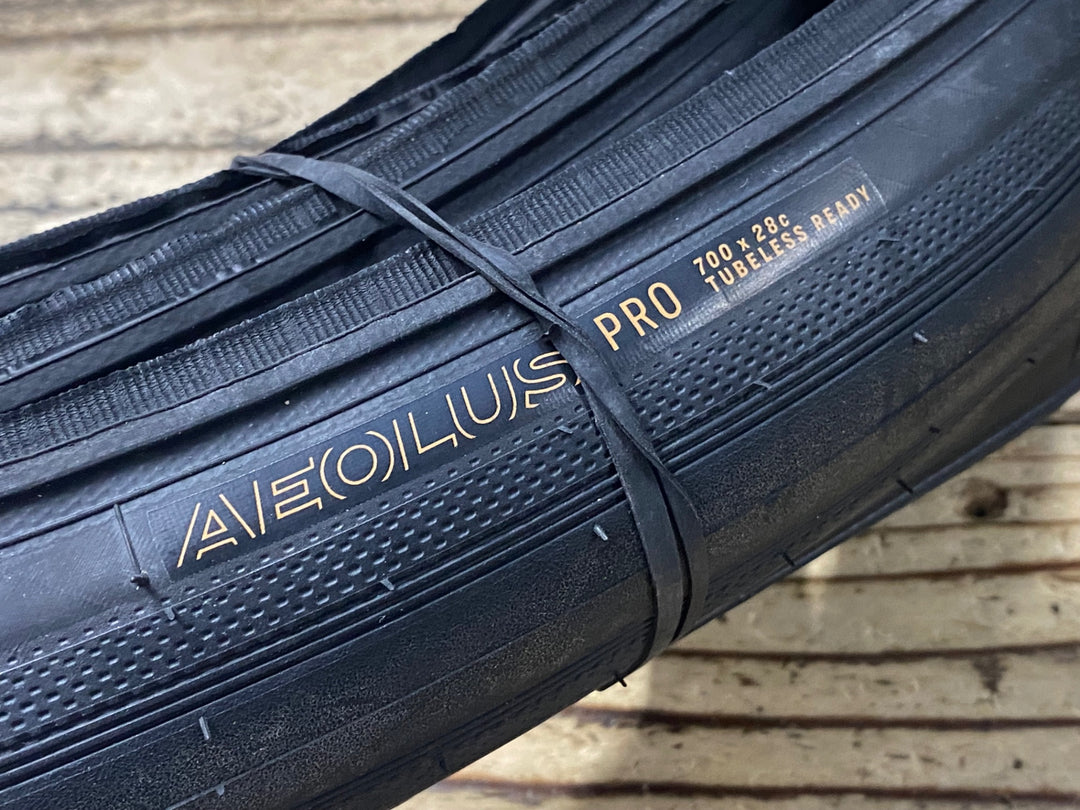 KH512 ボントレガー BONTRAGER AEOLUS PRO チューブレスレディ タイヤ 700x28c 黒 2本セット