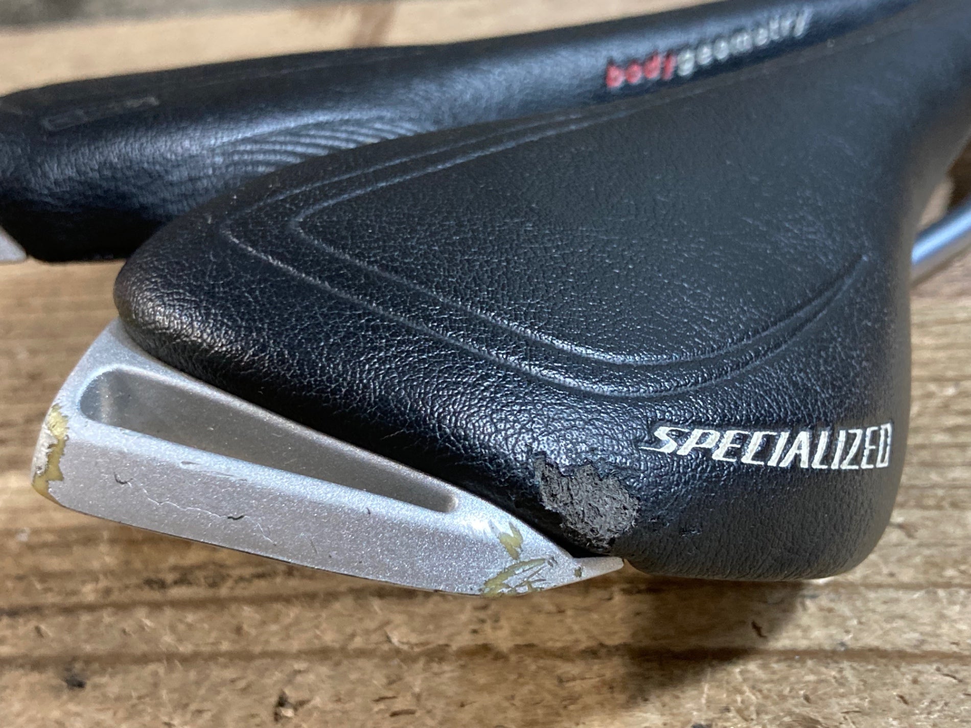 KA971 スペシャライズド SPECIALIZED Toupe BG GEL サドル 黒 143mm