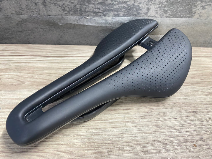 KI977 ボントレガー BONTRAGER AEOLUS PRO サドル 145mm カーボンレール ※ブリッジ割れのためジャンク