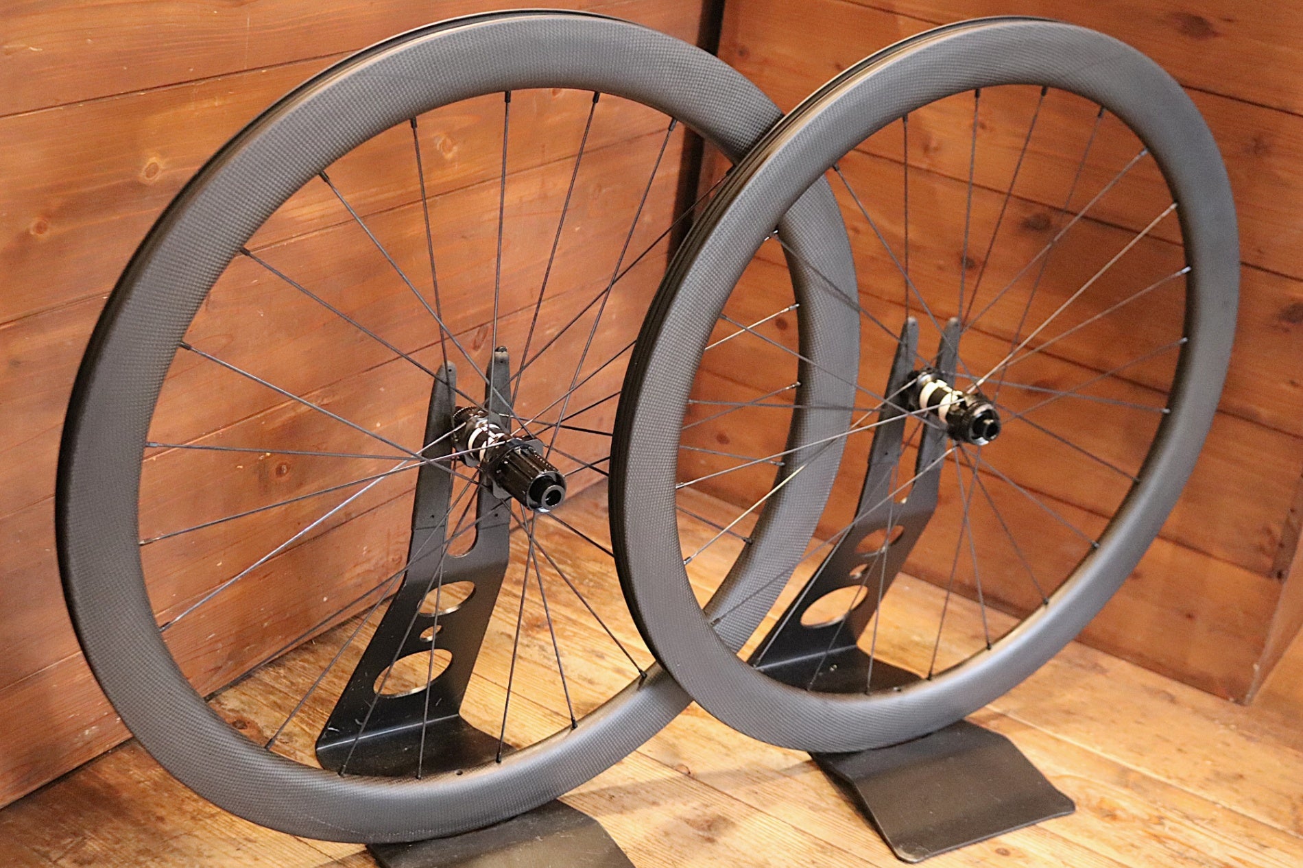 LWC カーボン クリンチャー ホイール シマノ 12/11Sフリー DTSWISS 350